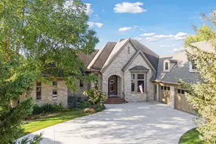 10683 Sonoma Ridge, Eden Prairie, MN 55347 - Photo 3