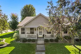 604 6 1/2 St, Monticello, MN 55362 - Photo 1