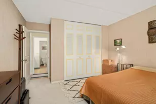 10501 Cedar Lake Rd, Minnetonka, MN 55305 - Photo 25