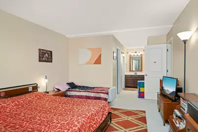 10501 Cedar Lake Rd #420, Minnetonka, MN 55305 - Photo 19