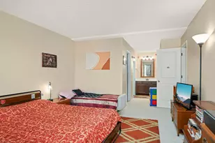 10501 Cedar Lake Rd, Minnetonka, MN 55305 - Photo 19