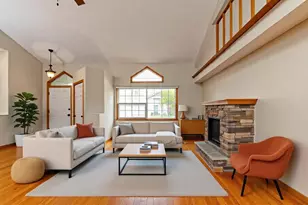 2883 Devonshire Pl, Woodbury, MN 55125 - Photo 5