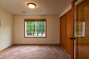 2883 Devonshire Pl, Woodbury, MN 55125 - Photo 23