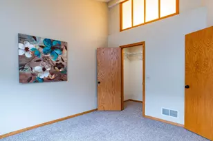 2883 Devonshire Pl, Woodbury, MN 55125 - Photo 13