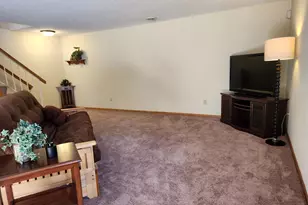 2883 Devonshire Pl, Woodbury, MN 55125 - Photo 19