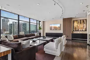 201 S 11th St, Minneapolis, MN 55403 - Photo 3