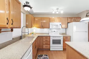 7546 Hinton Park Ave S, Cottage Grove, MN 55016 - Photo 9