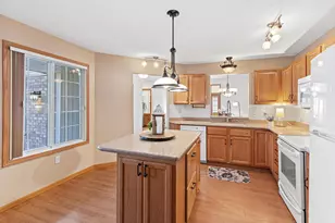 7546 Hinton Park Ave S, Cottage Grove, MN 55016 - Photo 5