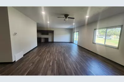 901 7th Ave SW, Pipestone, MN 56164 - Photo 7