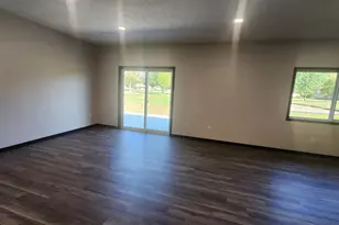 901 7th Ave SW, Pipestone, MN 56164 - Photo 9