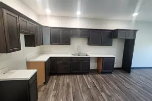 901 7th Ave SW, Pipestone, MN 56164 - Photo 11