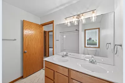 3090 Copper Oaks Draw, Woodbury, MN 55125 - Photo 17