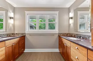 154 Babcock Ln, Wayzata, MN 55391 - Photo 19