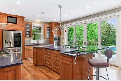 154 Babcock Lane, Wayzata, MN 55391 - Photo 7