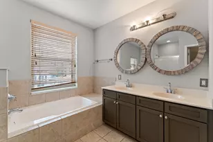 221 NE 1st Ave, Minneapolis, MN 55413 - Photo 31