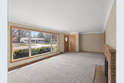 2009 Wheeler Street N, Roseville, MN 55113 - Photo 3