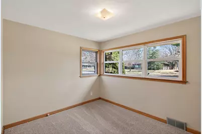 2009 Wheeler Street N, Roseville, MN 55113 - Photo 19