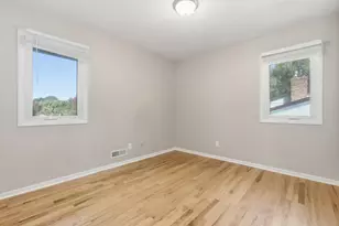 8458 Ivywood Ave S, Cottage Grove, MN 55016 - Photo 9