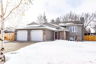 429 Valley Ave, Moorhead, MN 56560 - Photo 1