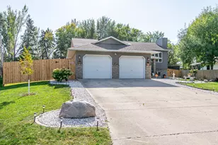 429 Valley Ave, Moorhead, MN 56560 - Photo 3