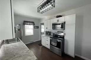 755 Chestnut St, Dawson, MN 56232 - Photo 3