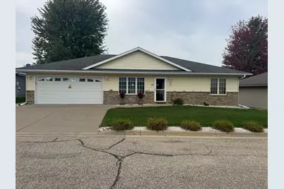 580 Zumbrota Avenue, Zumbrota, MN 55992 - Photo 1