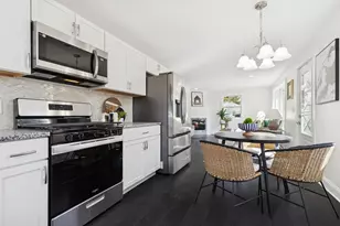 1335 Hampshire Ave N, Golden Valley, MN 55427 - Photo 13