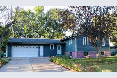 405 Brooks Avenue W, Roseville, MN 55113 - Photo 1