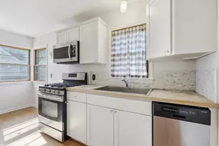 1331 Murray St, Saint Paul, MN 55116 - Photo 9