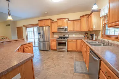 2946 9th Avenue SE, Willmar, MN 56201 - Photo 5