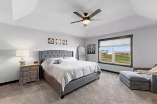 19600 Harbor Dr, Lakeville, MN 55044 - Photo 27