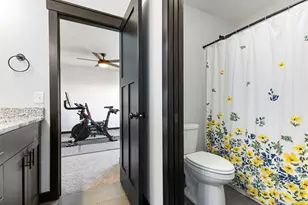 19600 Harbor Dr, Lakeville, MN 55044 - Photo 23