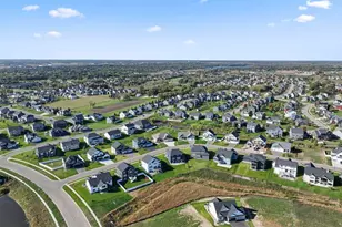 19600 Harbor Dr, Lakeville, MN 55044 - Photo 55