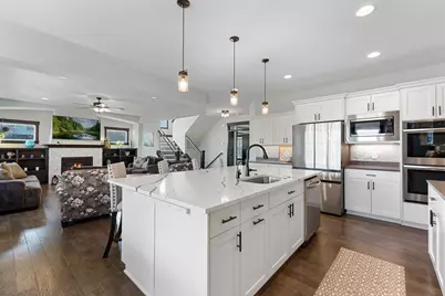 19600 Harbor Drive, Lakeville, MN 55044 - Photo 9