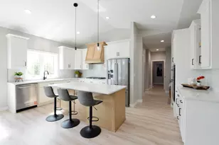 3924 49th Ave S, Fargo, ND 58104 - Photo 7