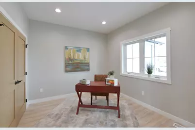 3924 49th Avenue S, Fargo, ND 58104 - Photo 5