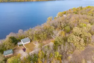 31963 Hillcrest Ln, Fergus Falls, MN 56537 - Photo 3