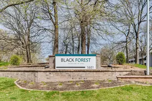 1601 N Innsbruck Dr, Fridley, MN 55432 - Photo 3