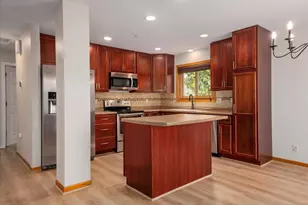 2678 Henslow Ave N, Oakdale, MN 55128 - Photo 3