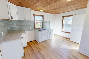 320 Dupont Ave NW, Renville, MN 56284 - Photo 3