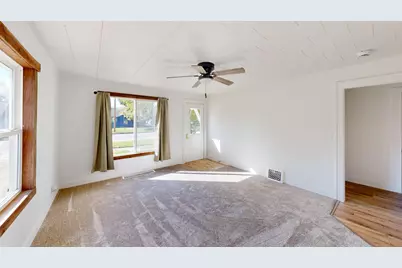 320 Dupont Avenue NW, Renville, MN 56284 - Photo 11