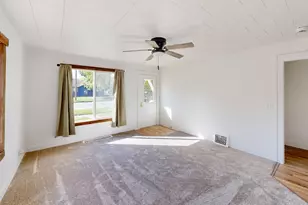 320 Dupont Ave NW, Renville, MN 56284 - Photo 11