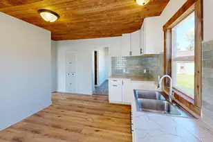 320 Dupont Ave NW, Renville, MN 56284 - Photo 5