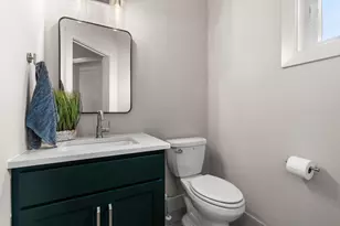 4944 Parkside Cir, Eagan, MN 55124 - Photo 15