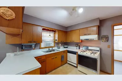 2418 W Main Street, Albert Lea, MN 56007 - Photo 5