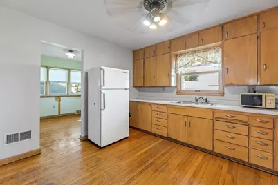 200 1st Street SE, Eitzen, MN 55931 - Photo 7