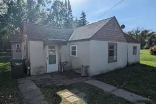 616 E Adolphus Ave, Fergus Falls, MN 56537 - Photo 5