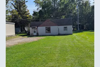 616 E Adolphus Avenue, Fergus Falls, MN 56537 - Photo 3