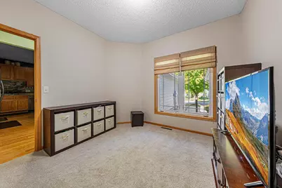 2713 Village Drive, Faribault, MN 55021 - Photo 17