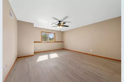 2713 Village Drive, Faribault, MN 55021 - Photo 33